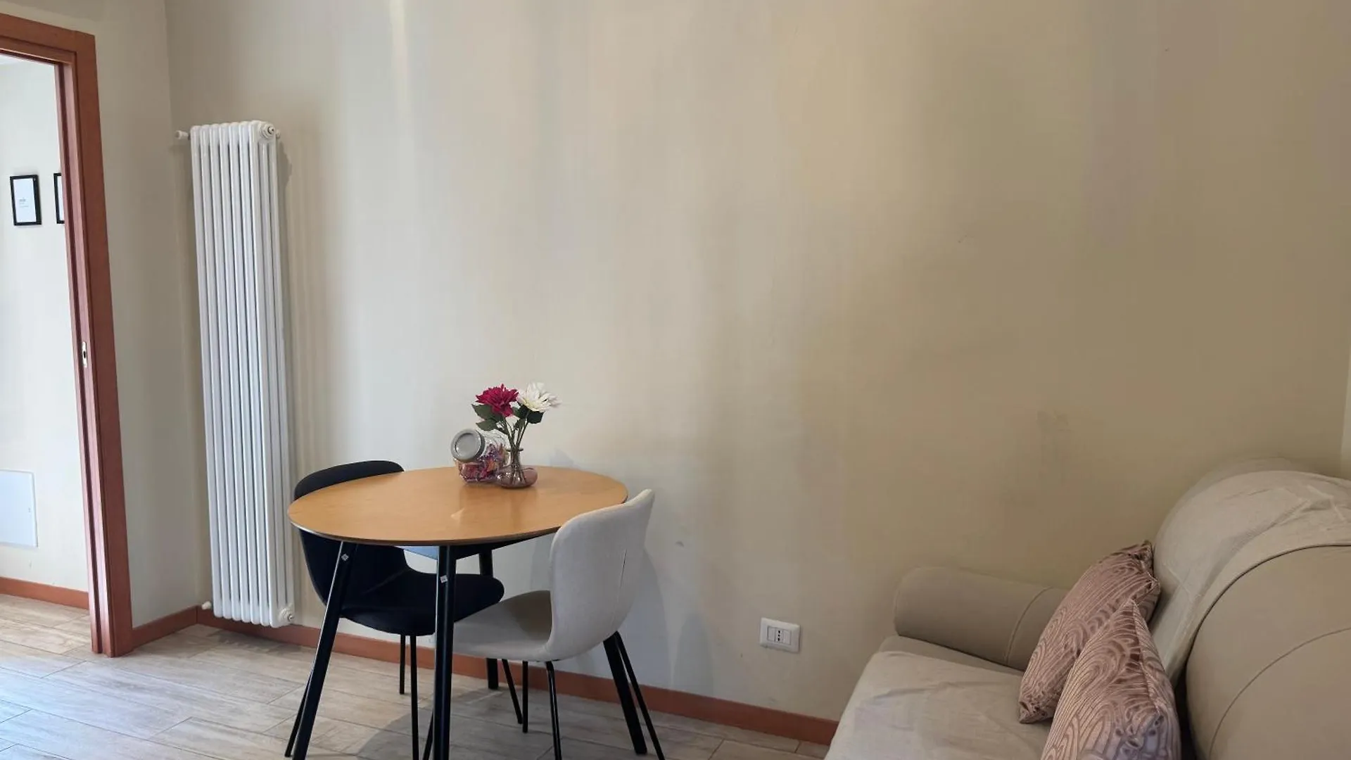 דירות מילאנו La Regina Delle Locazioni Ai Navigli איטליה